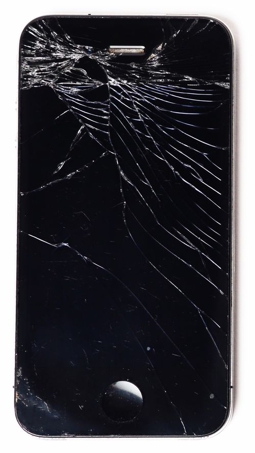 iPhone mit gesprungenem Display